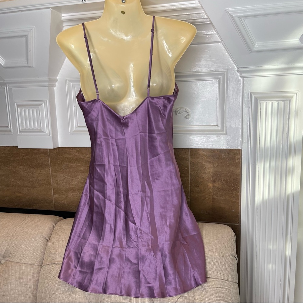 Z:  Victoria’s Secret Purple Chemise 100% Silk Slip Dress Sz M - Picture 2 of 6